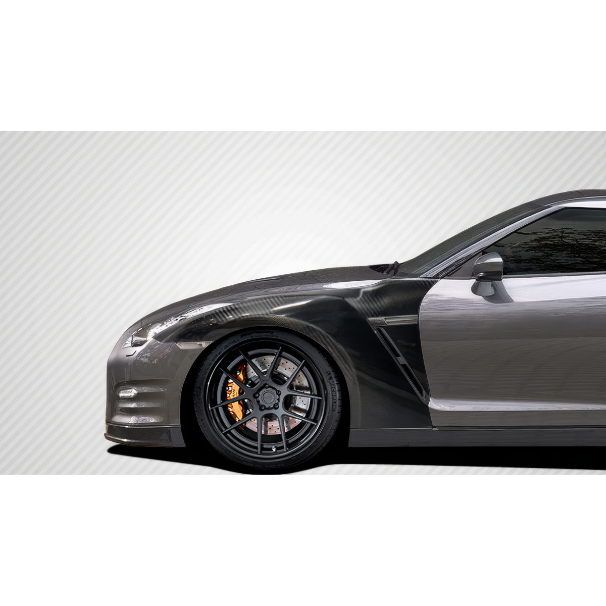 Modify your Nissan GT-R 2009 with our Exterior/Fenders - Side view of Nissan GT-R shows fender angle clearly