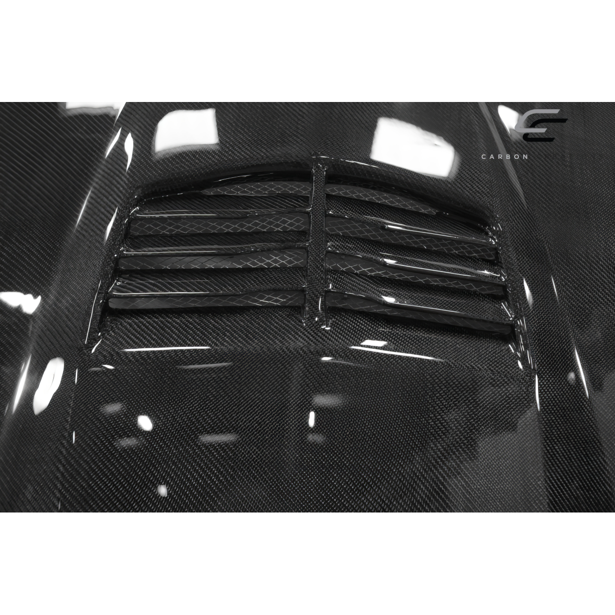 Modify your Chevrolet Corvette 2005 with our Exterior/Hoods - View from above showing carbon fiber hood vent