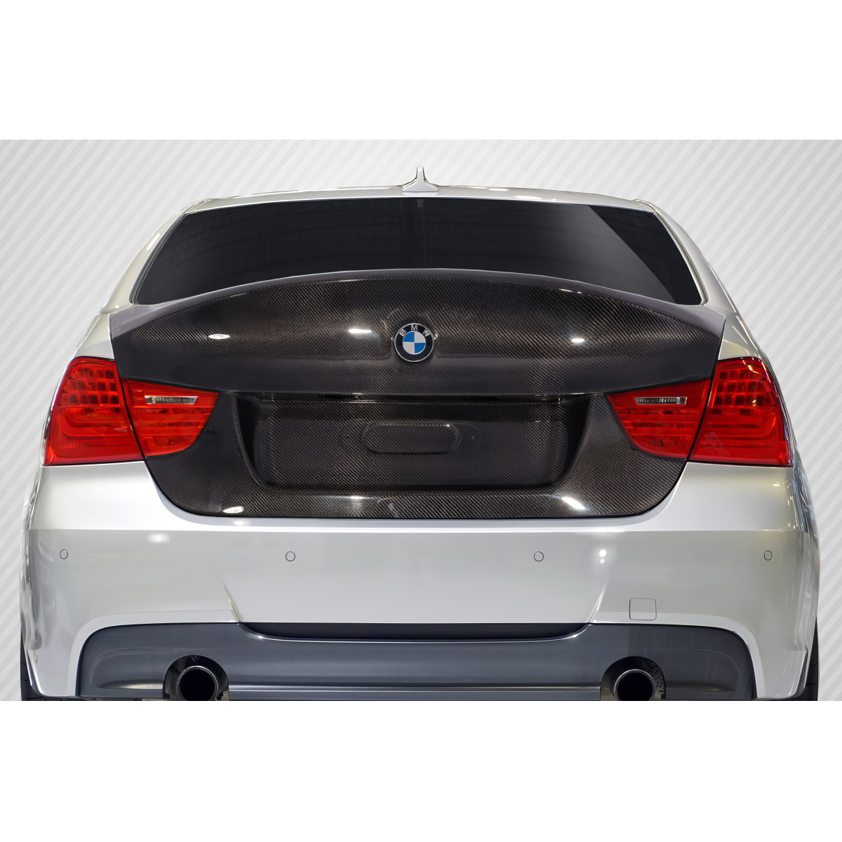 Modify your BMW 3-Series 2009 with our Exterior/Trunks - Rear view showing trunk at a slightly elevated angle