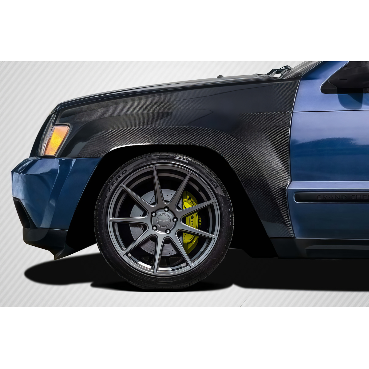 Modify your Jeep Cherokee 2005 with our Exterior/Fenders - Angled view of the front fender and wheel