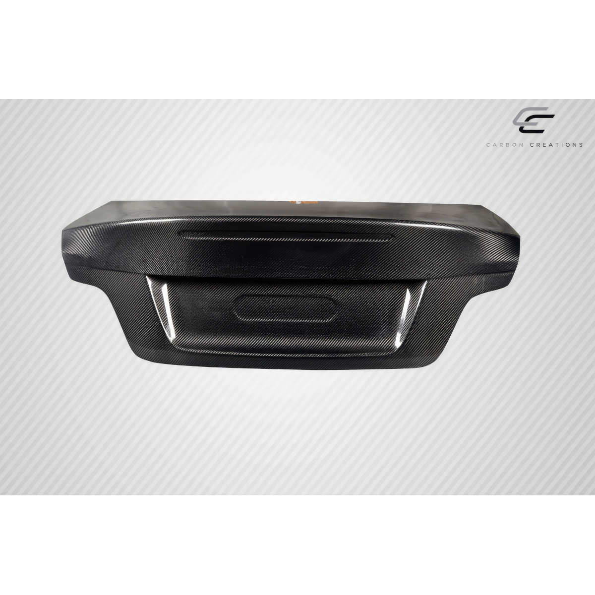 Modify your BMW 1-Series 2008 with our Exterior/Trunks - Frontal view showing carbon fiber trunk design