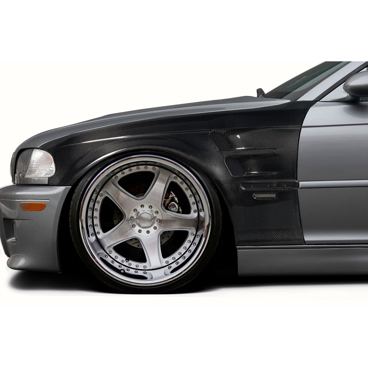 Modify your BMW 3-Series 2000 with our Exterior/Fenders - Front view angle showing fender and wheel