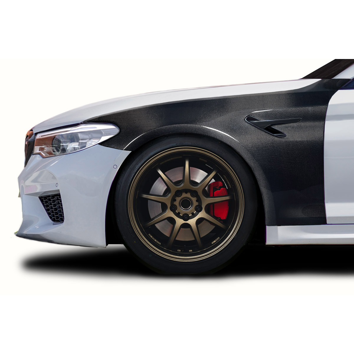 Modify your BMW M5 2018 with our Exterior/Fenders - Front right side angle of BMW M5 fender