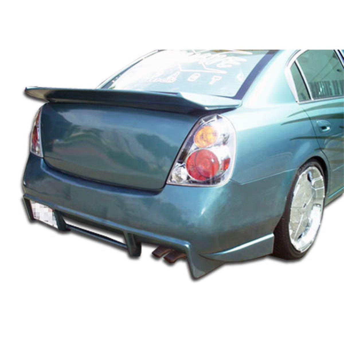 Modify your Nissan Altima 2002 with our Exterior/Complete Body Kits - Rear view showing r33 design features clearly