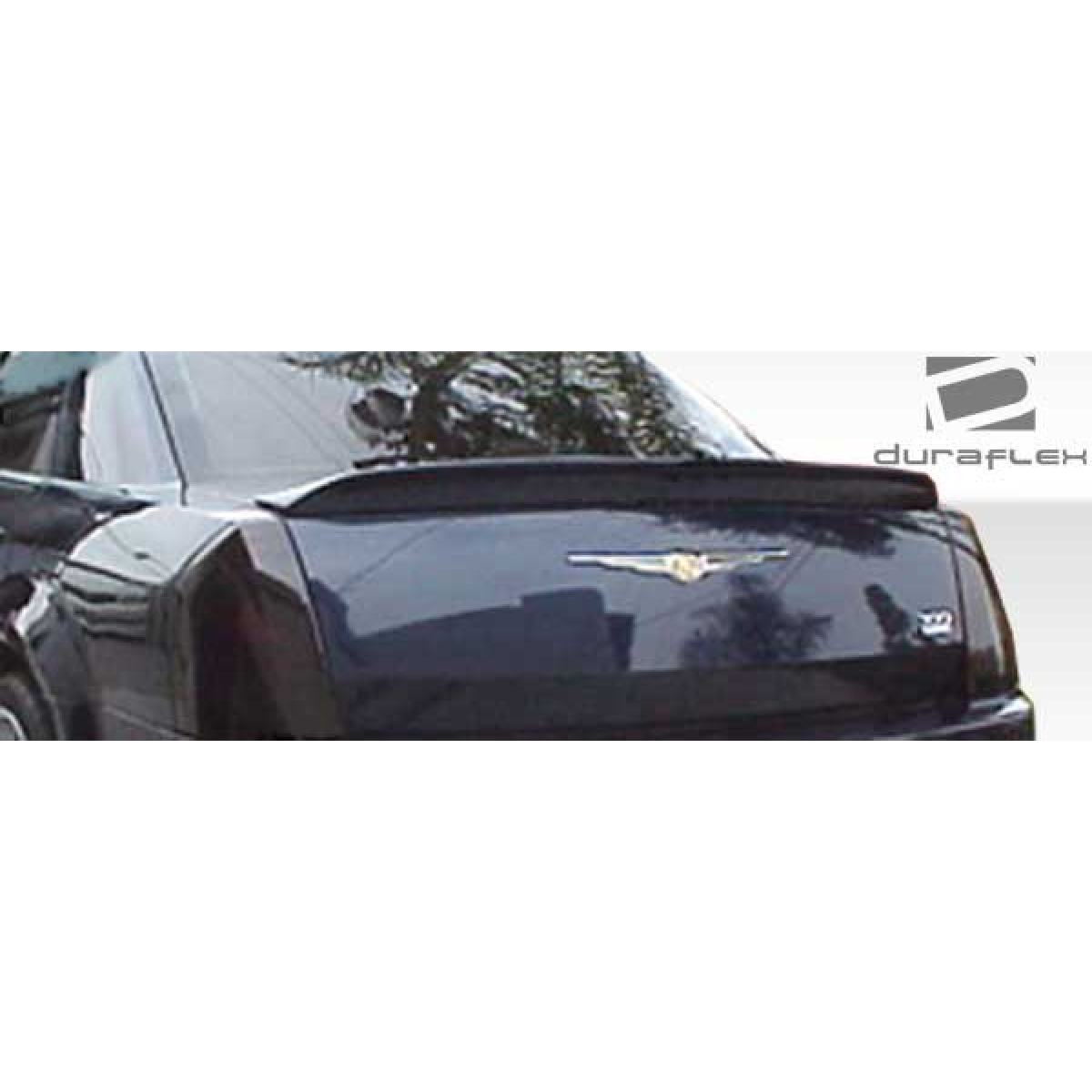 Modify your Chrysler 300 2005 with our Exterior/Wings - Rear angle view of Chrysler 300 trunk lid