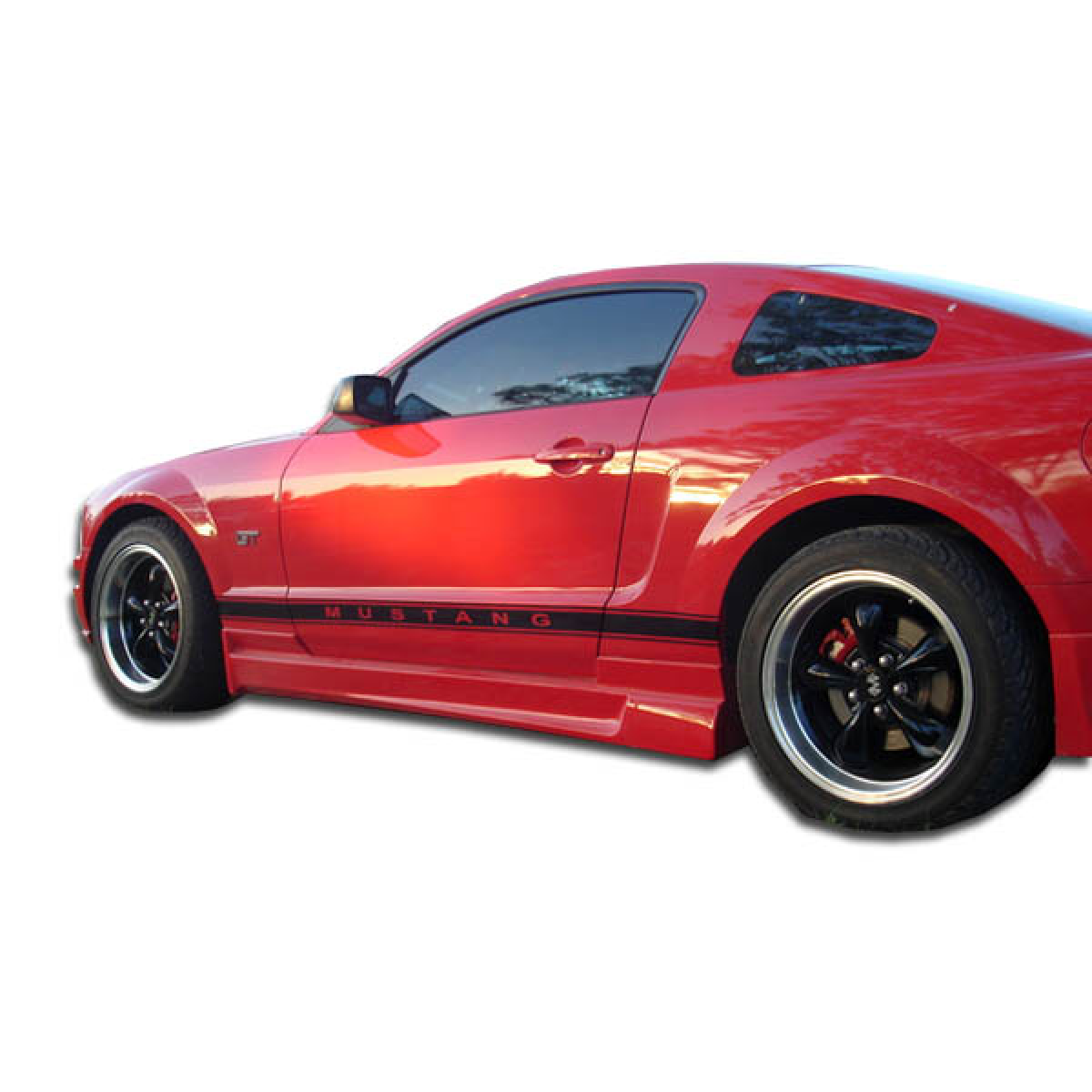 Modify your Ford Mustang 2005 with our Exterior/Side Skirts - Side view of the Mustang at a slight angle