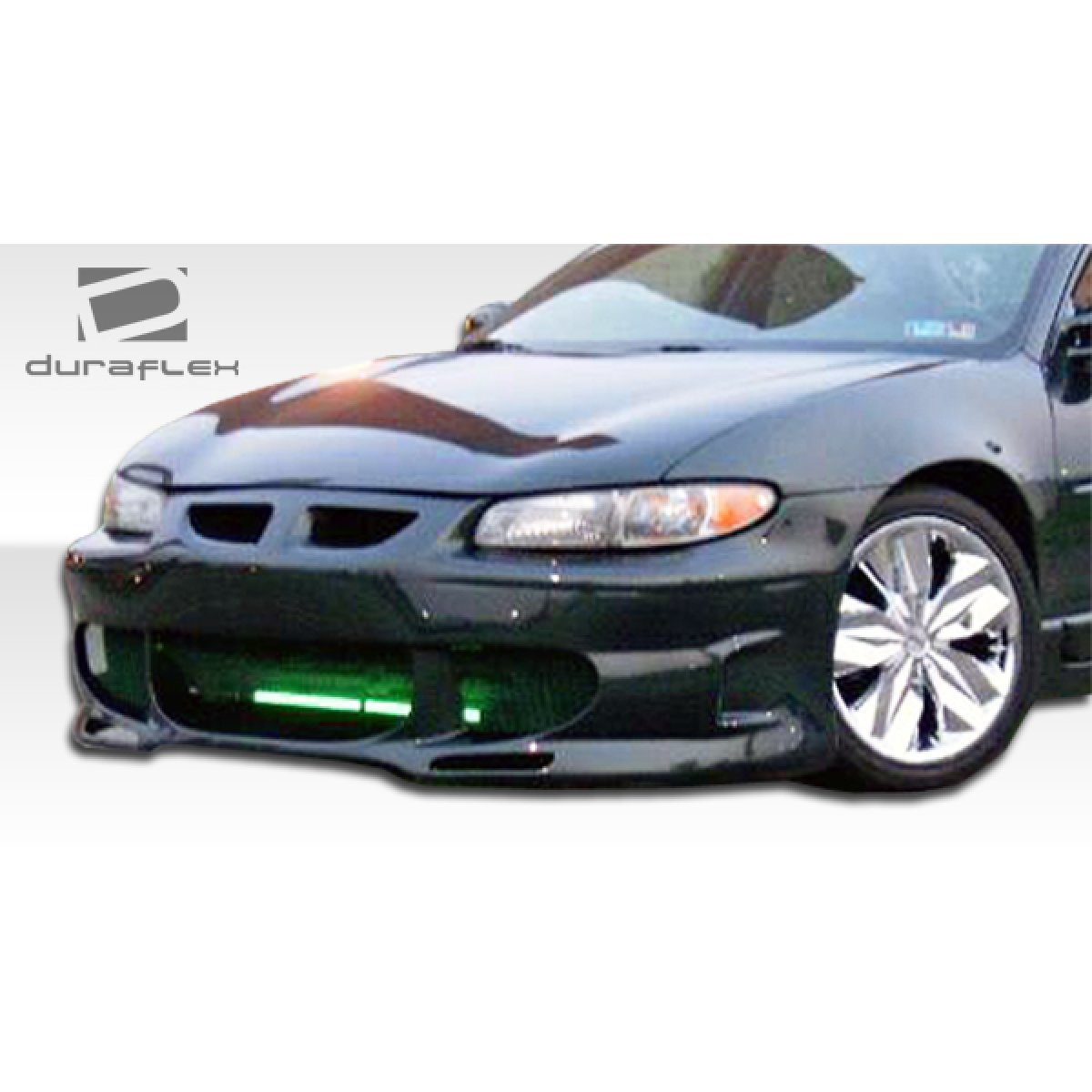 Modify your Pontiac Grand Prix 1997 with our Exterior/Complete Body Kits - Front view showing the bumper design