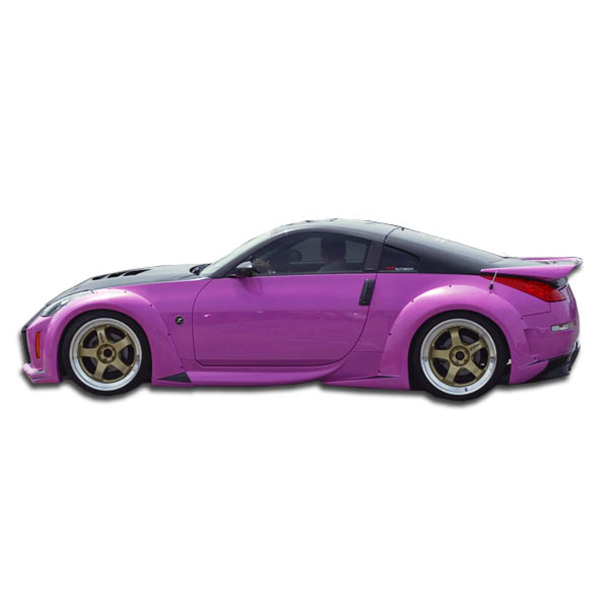 Modify your Nissan 350Z 2003 with our Exterior/Complete Body Kits - Side view of a modified Nissan 350Z