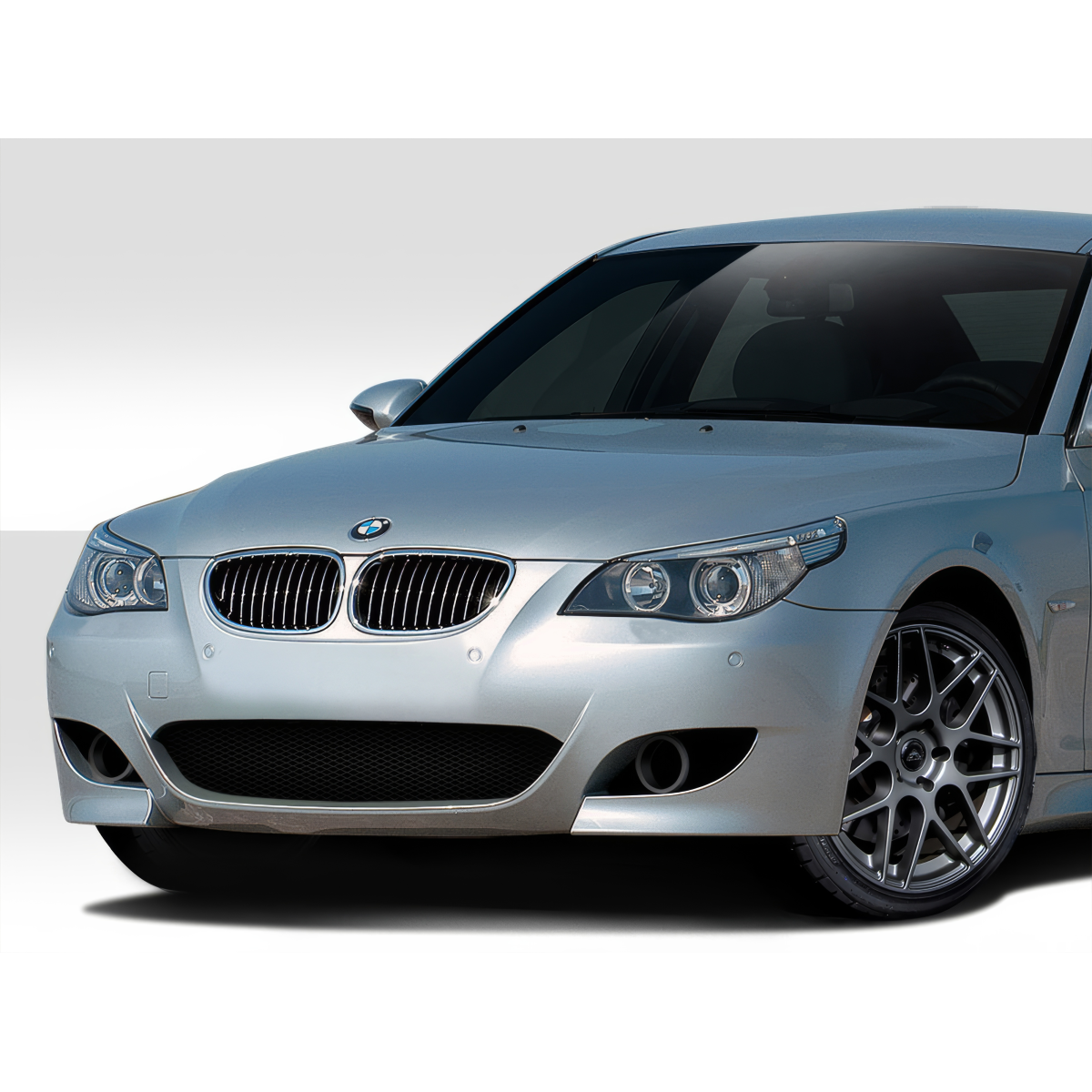 Modify your BMW 5-Series 2004 with our Exterior/Complete Body Kits - Front angle view of the vehicle