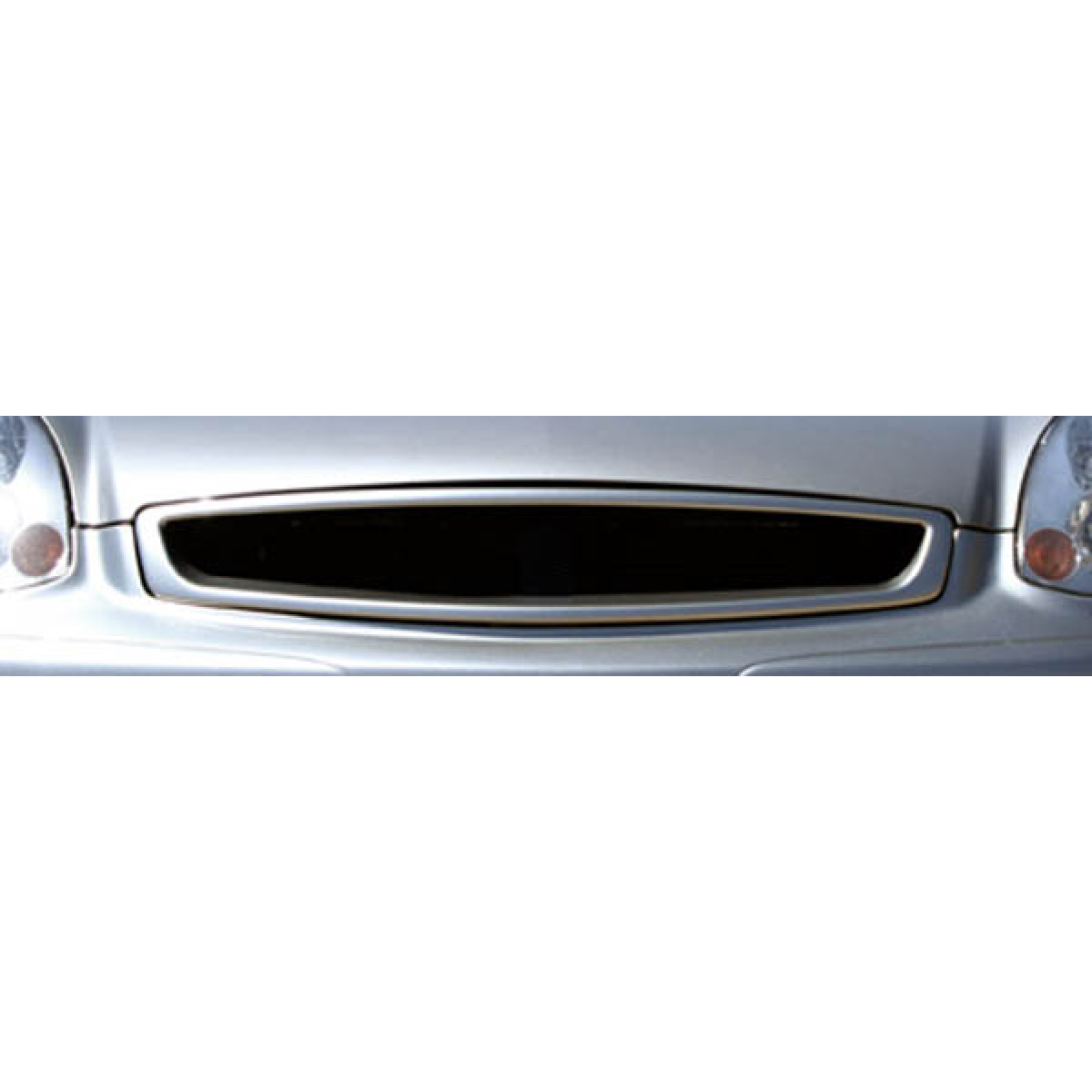 Modify your Infiniti G35 2003 with our Exterior/Grilles - Frontal view of car grille part