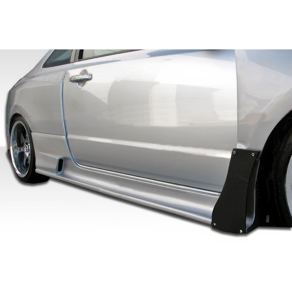 Modify your Honda Civic 2006 with our Exterior/Complete Body Kits - Side view of a Honda Civic with side skirts