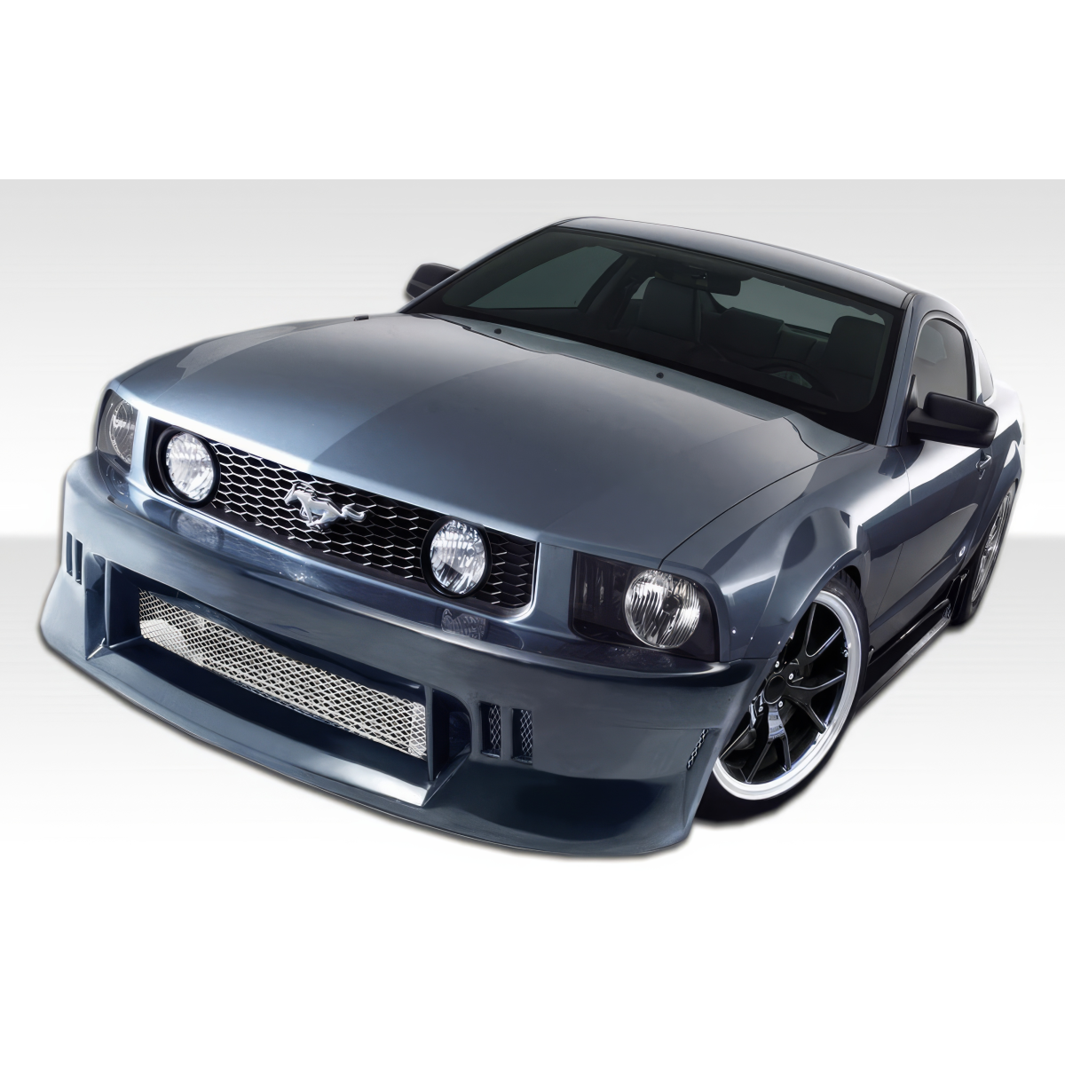 Modify your Ford Mustang 2005 with our Exterior/Complete Body Kits - Front angle view of a Ford Mustang vehicle