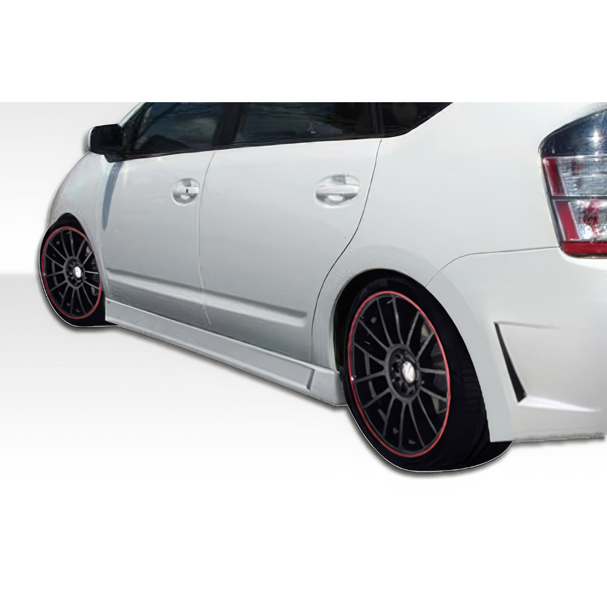 Modify your Toyota Prius 2004 with our Exterior/Side Skirts - Side view angle showcasing the side skirts