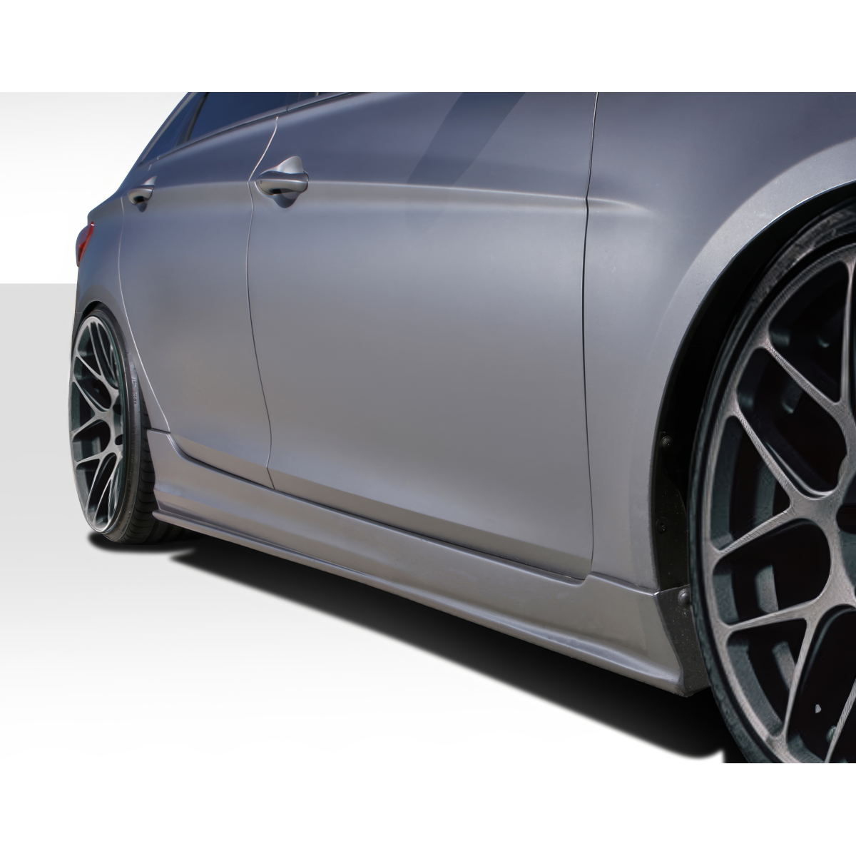 Modify your Hyundai Sonata 2011 with our Exterior/Side Skirts - Angular view of vehicle side skirt and wheels