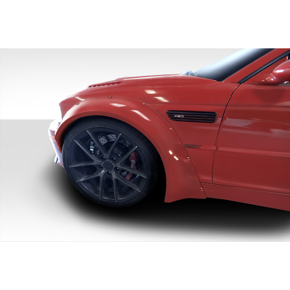 Modify your BMW 4-Series 2001 with our Exterior/Fenders - Front-left angle showcasing fender flare design