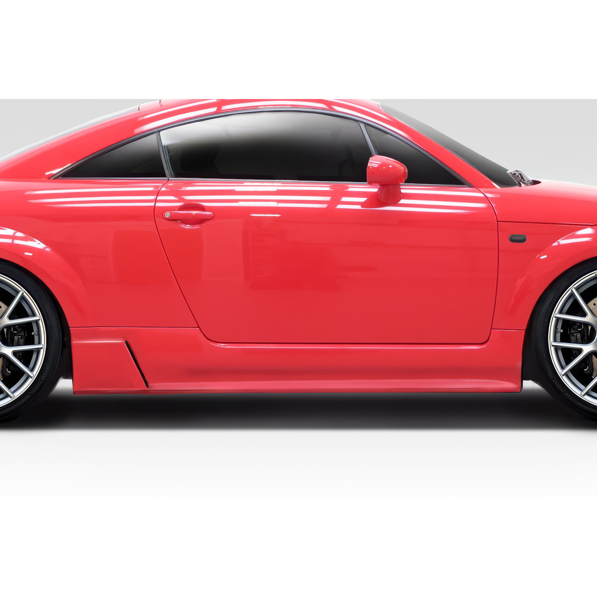 Modify your Audi TT 2000 with our Exterior/Side Skirts - Side angle view of Audi TT showcasing side skirts