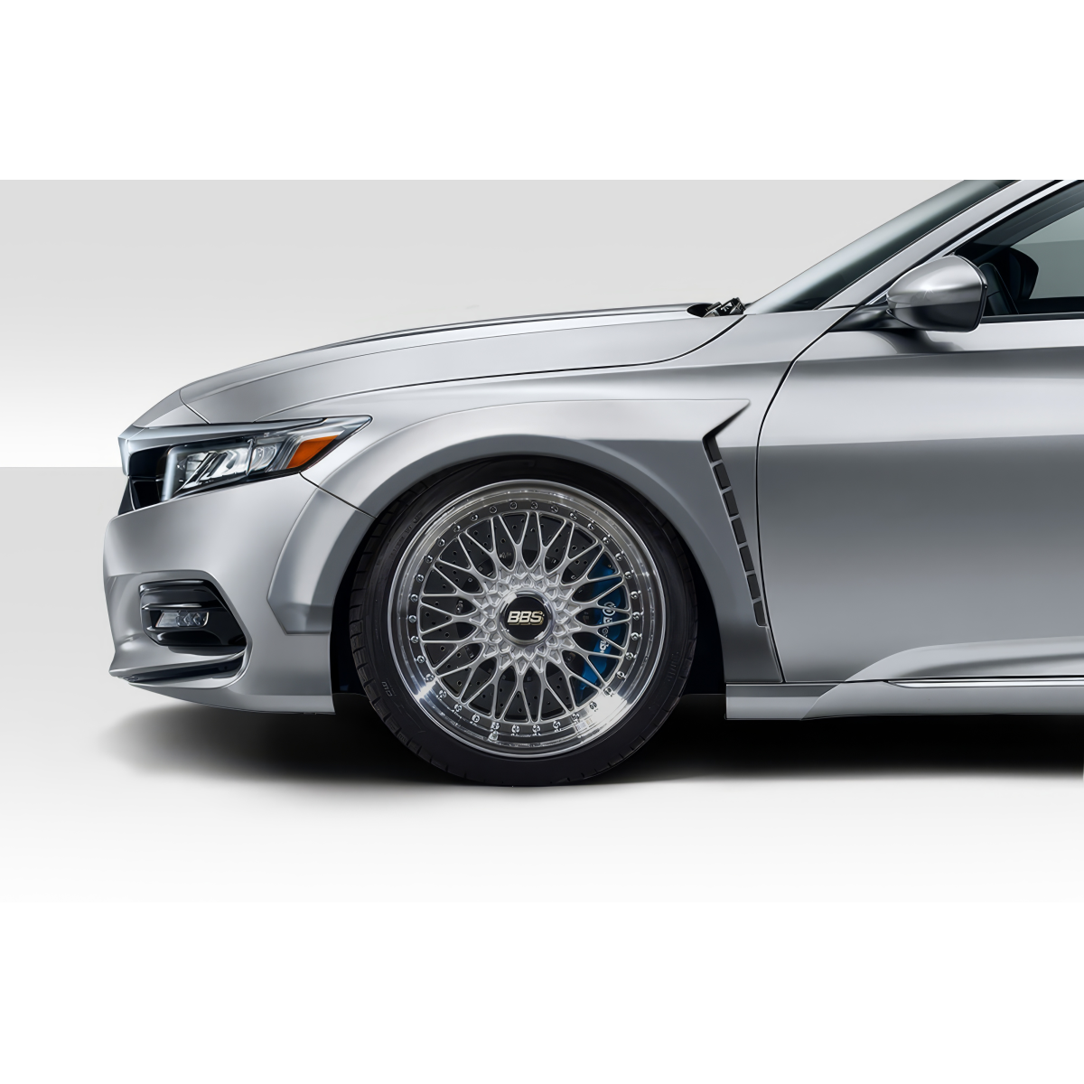 Modify your Honda Accord 2018 with our Exterior/Fenders - Side angle showing front fender and wheel details