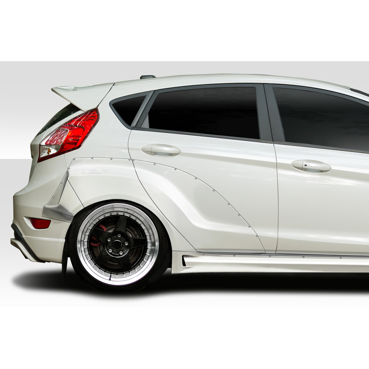 Modify your Ford Fiesta 2014 with our Exterior/Fenders - Side view showing rear fender flares at 90 degrees