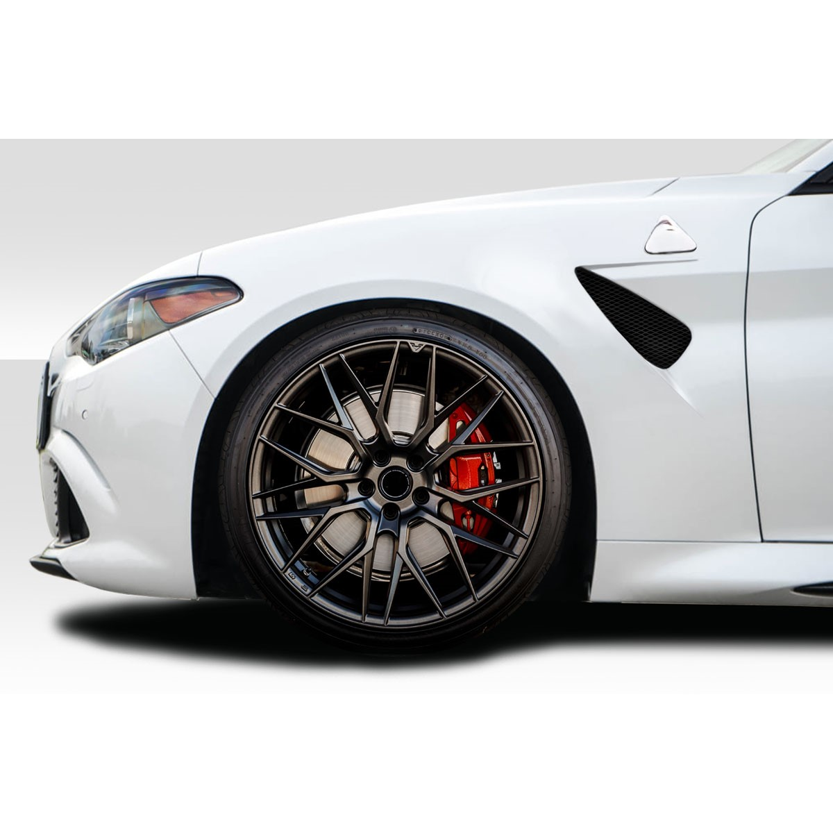 Modify your Alfa Romeo Giulia 2017 with our Exterior/Fenders - Side view of car showing wheel angle