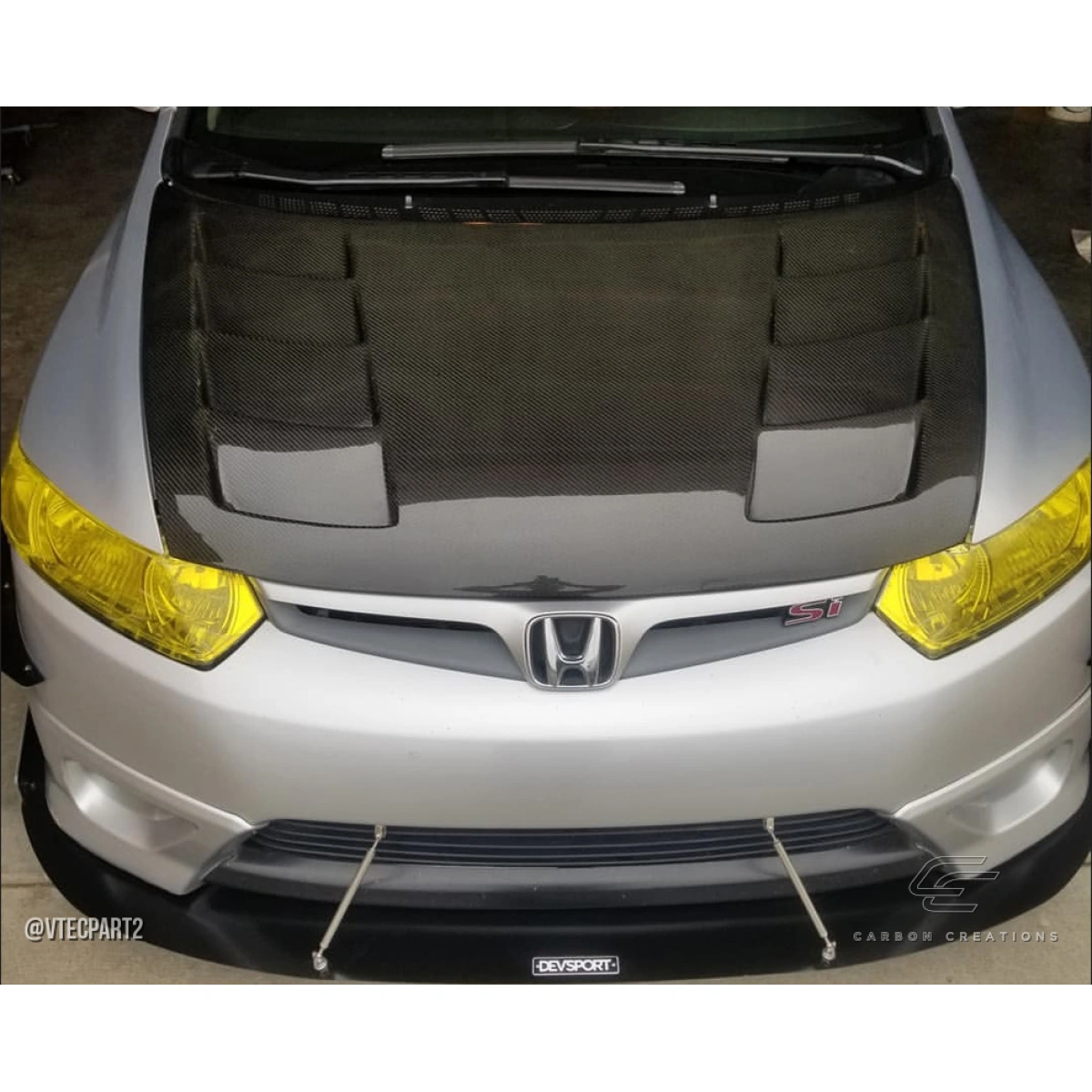 Modify your Honda Civic 2006 with our Exterior/Hoods - 8