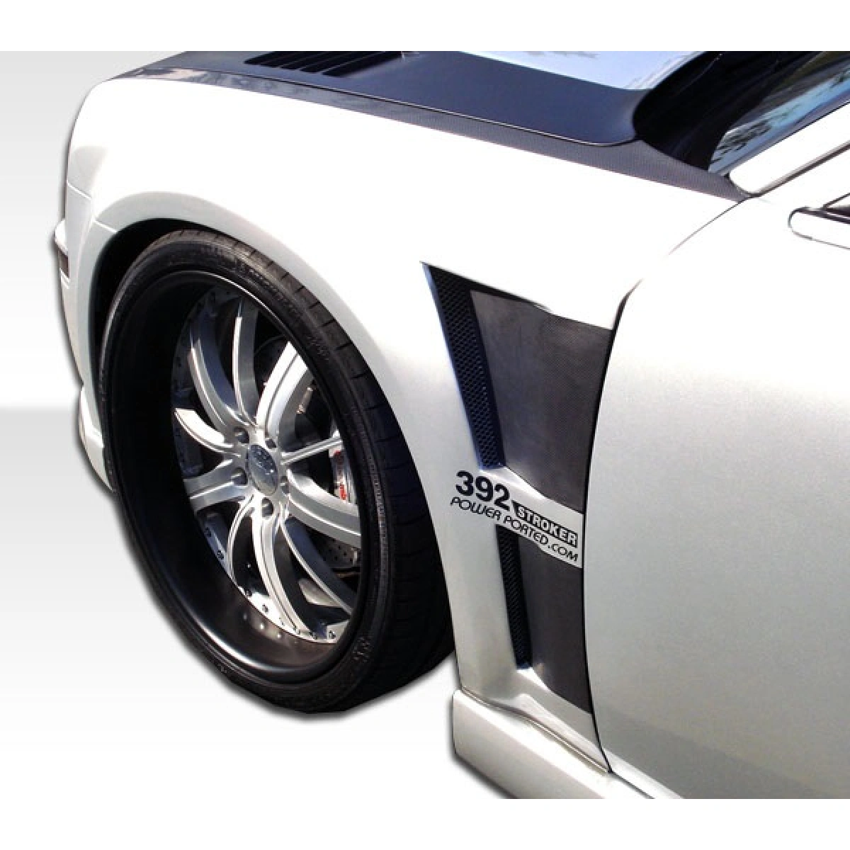 Modify your Chrysler 300 2005 with our Exterior/Fenders - 13