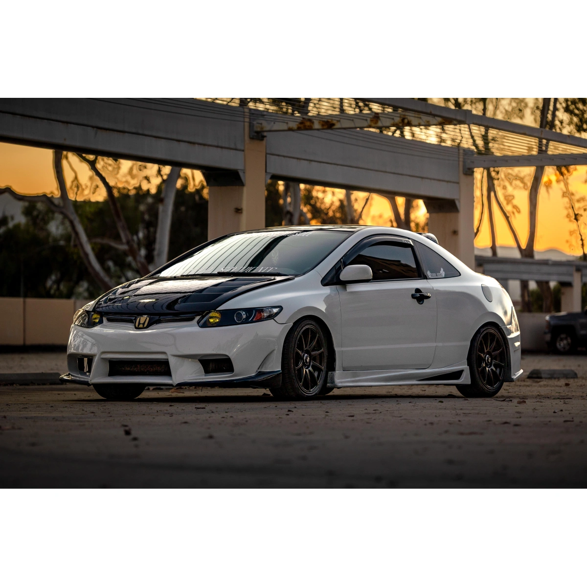 Modify your Honda Civic 2006 with our Exterior/Complete Body Kits - 1