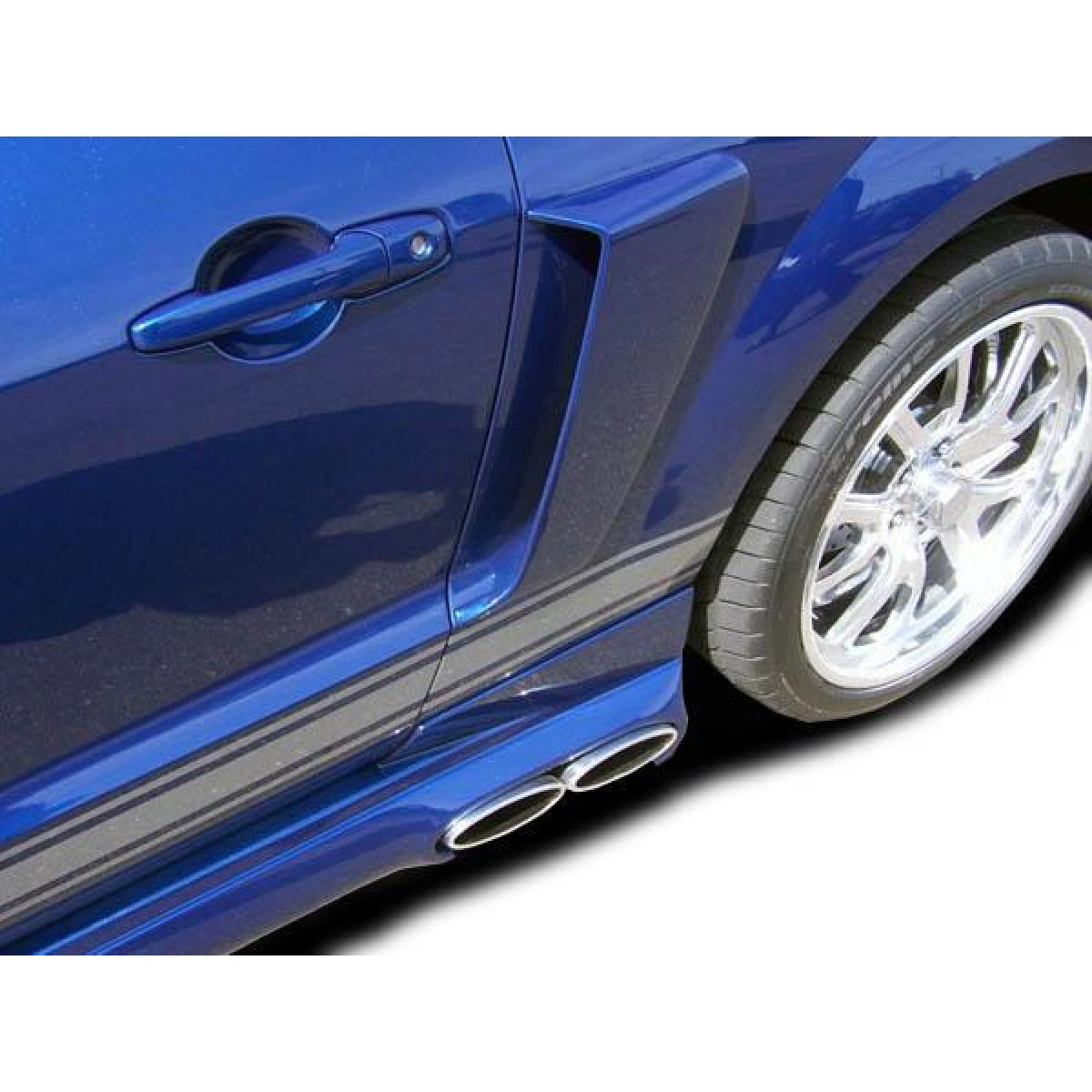 Modify your Ford Mustang 2005 with our Exterior/Scoops - 2