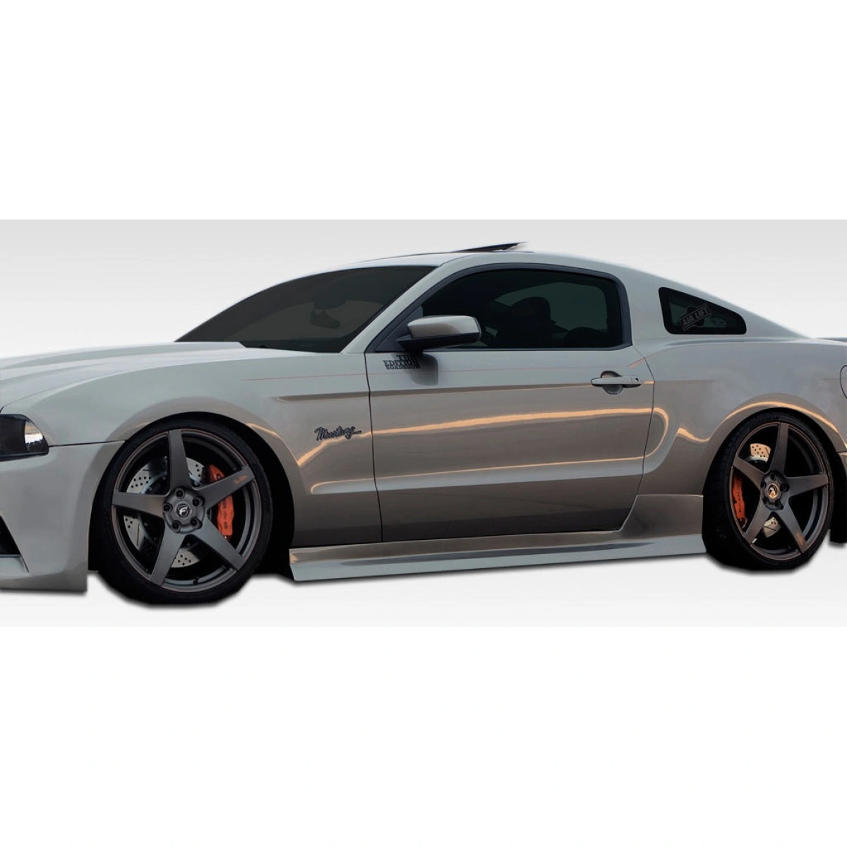 Modify your Ford Mustang 2005 with our Exterior/Side Skirts - 1