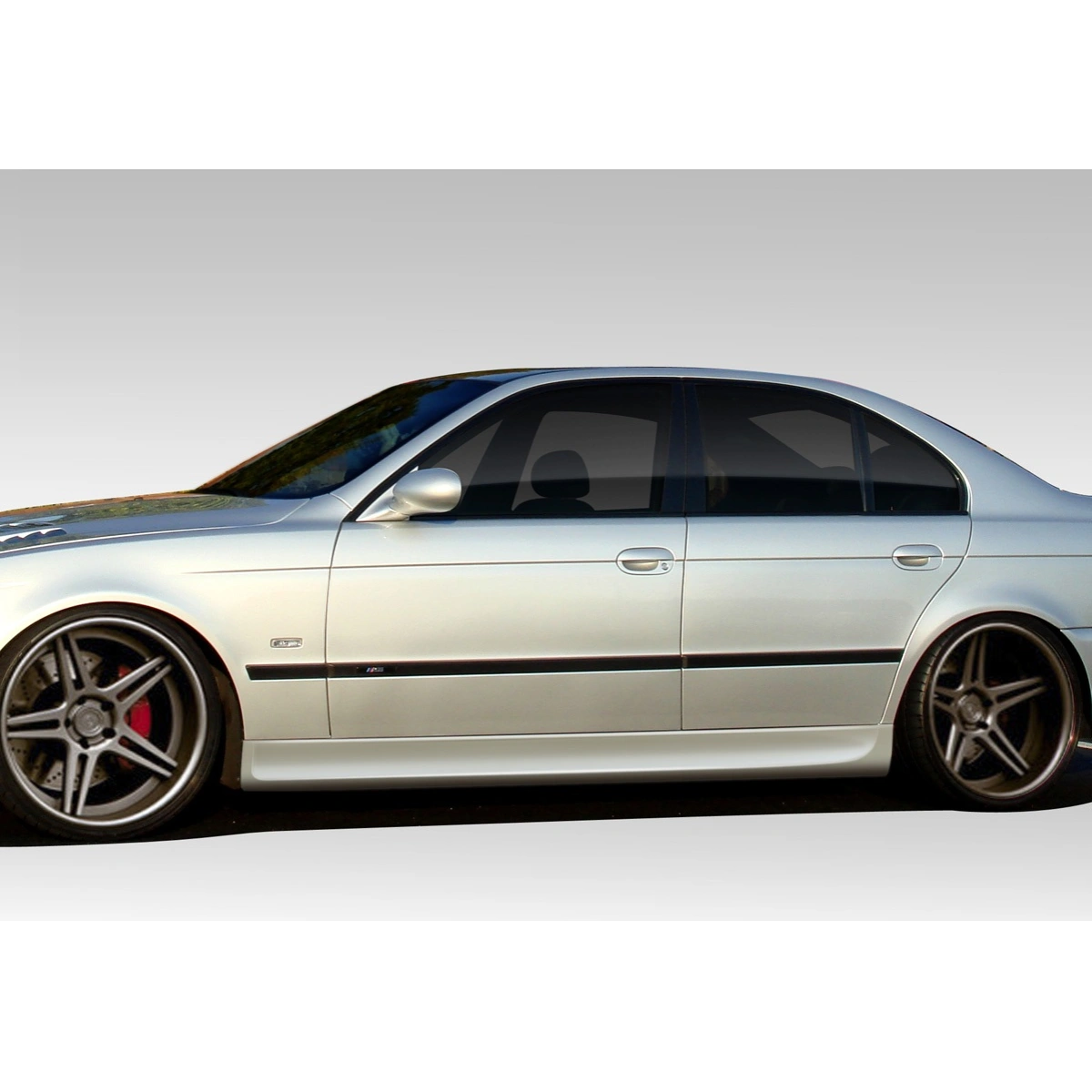 Modify your BMW 5-Series 1997 with our Exterior/Side Skirts - 1