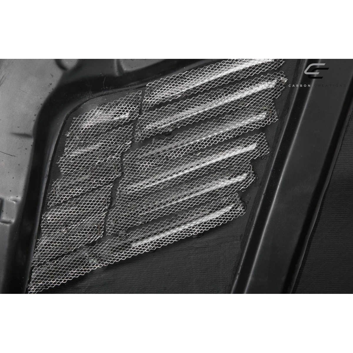 Modify your BMW 5-Series 2004 with our Exterior/Hoods - 20