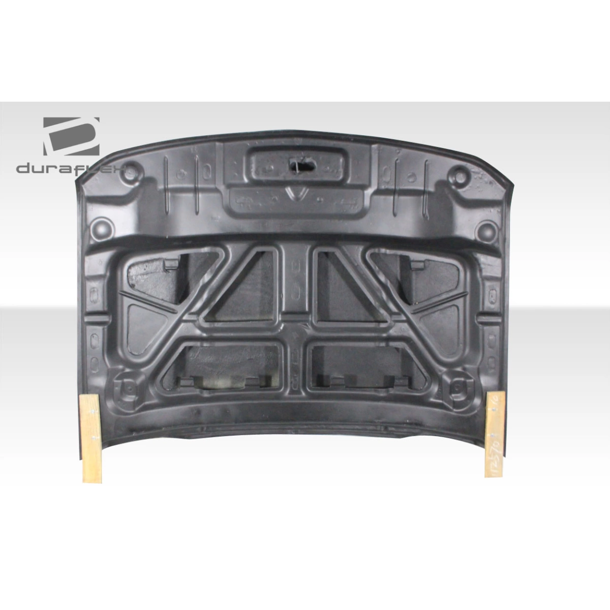 Modify your Chevrolet Silverado 2007 with our Exterior/Hoods - 3