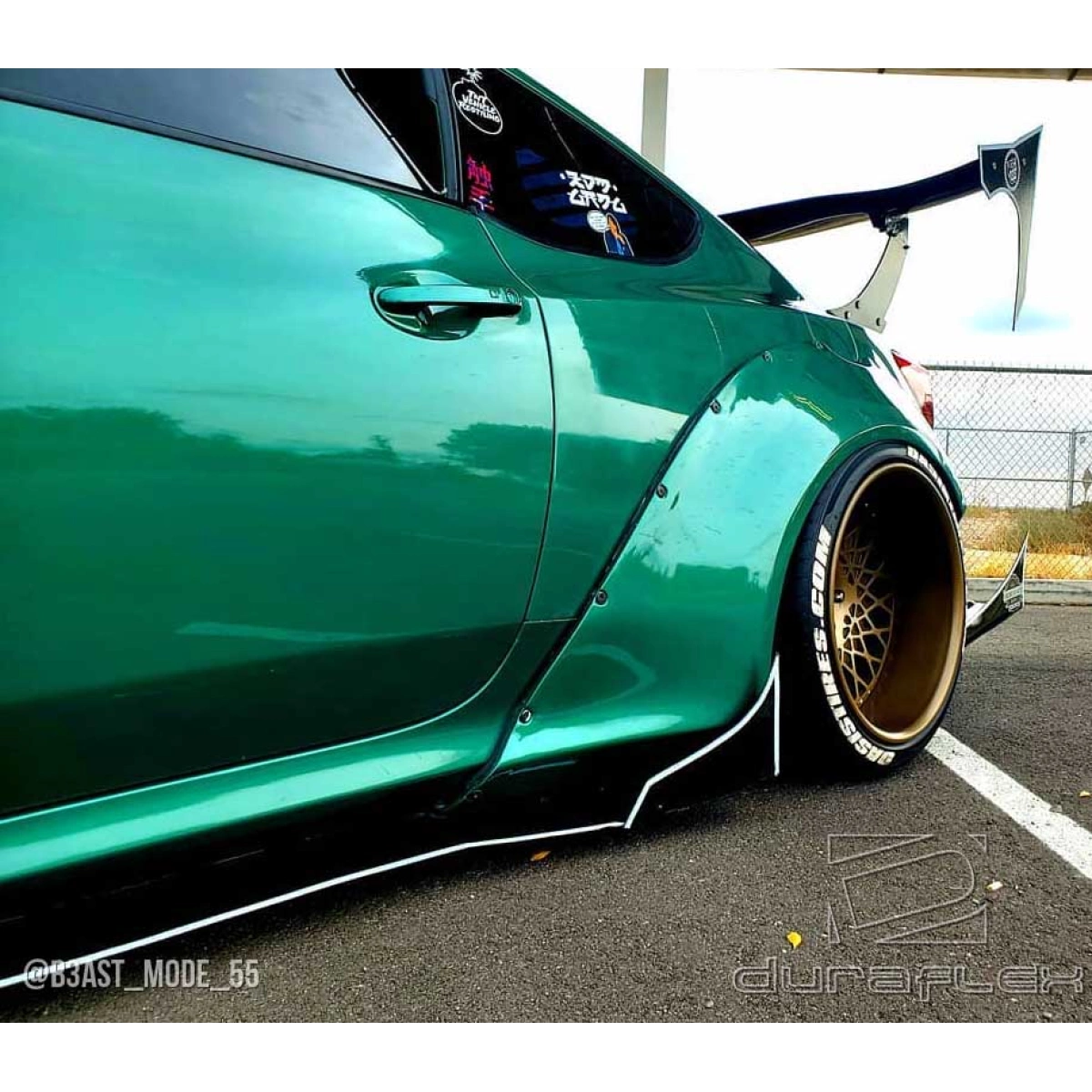 Modify your Hyundai Genesis 2010 with our Exterior/Fenders - 11