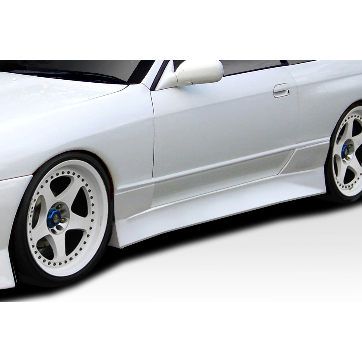 Modify your Nissan Skyline (R32) 1989 with our Exterior/Side Skirts - 1