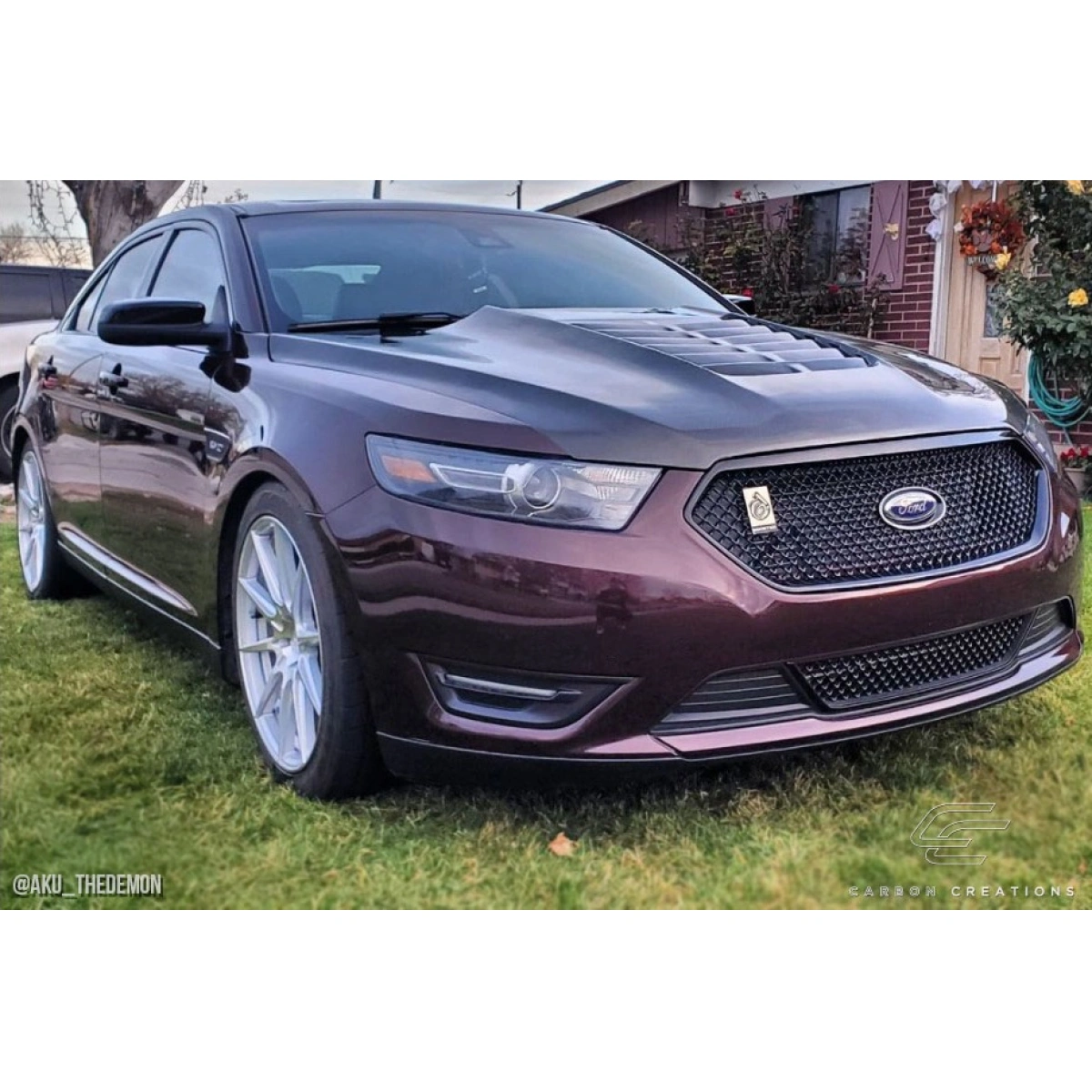 Modify your Ford Taurus 2013 with our Exterior/Hoods - 12