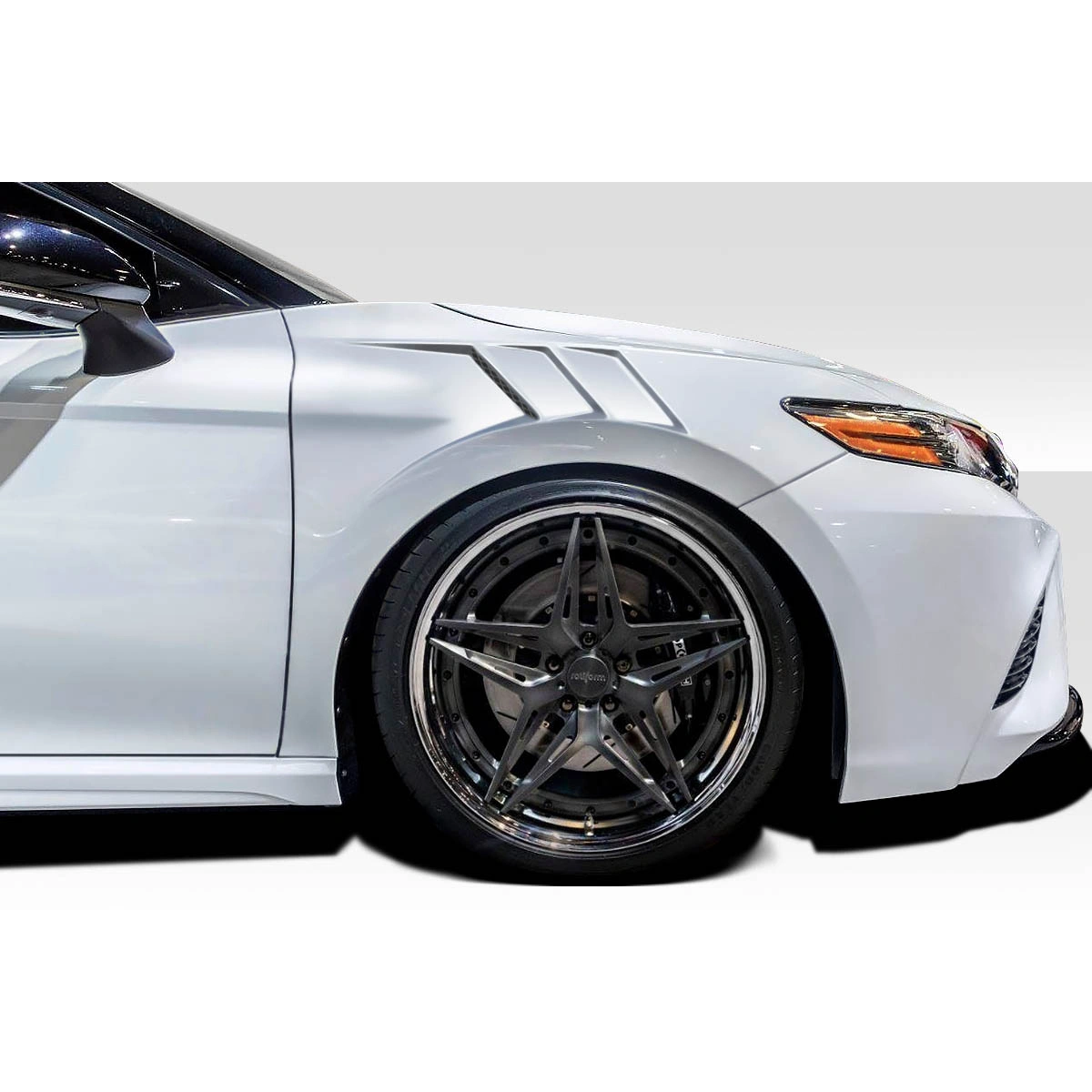 Modify your Toyota Camry 2018 with our Exterior/Fenders - 1