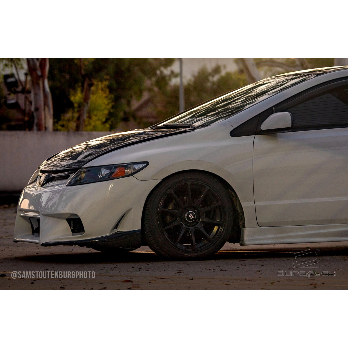 Modify your Honda Civic 2006 with our Exterior/Hoods - 11
