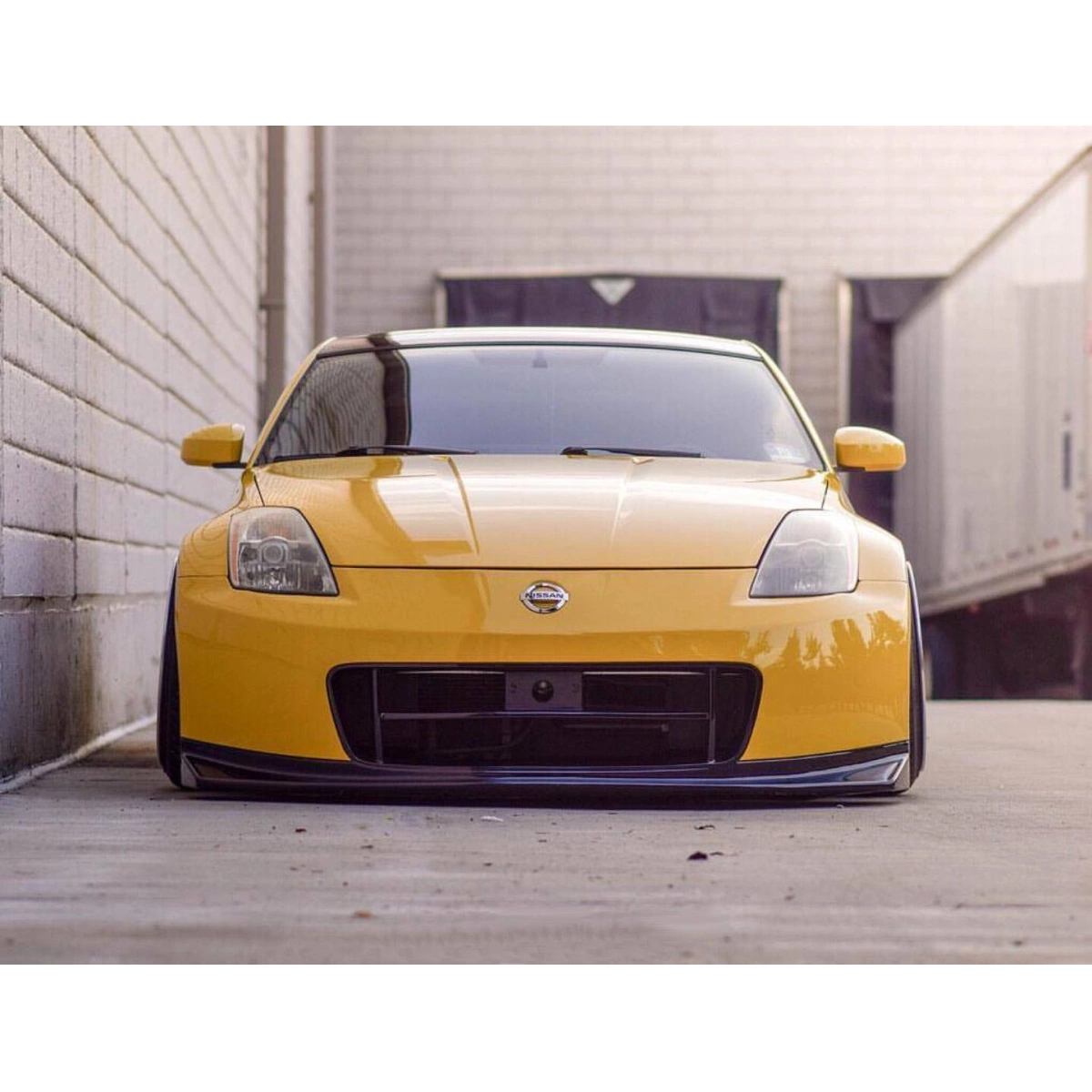 Modify your Nissan 350Z 2003 with our Exterior/Complete Body Kits - 3