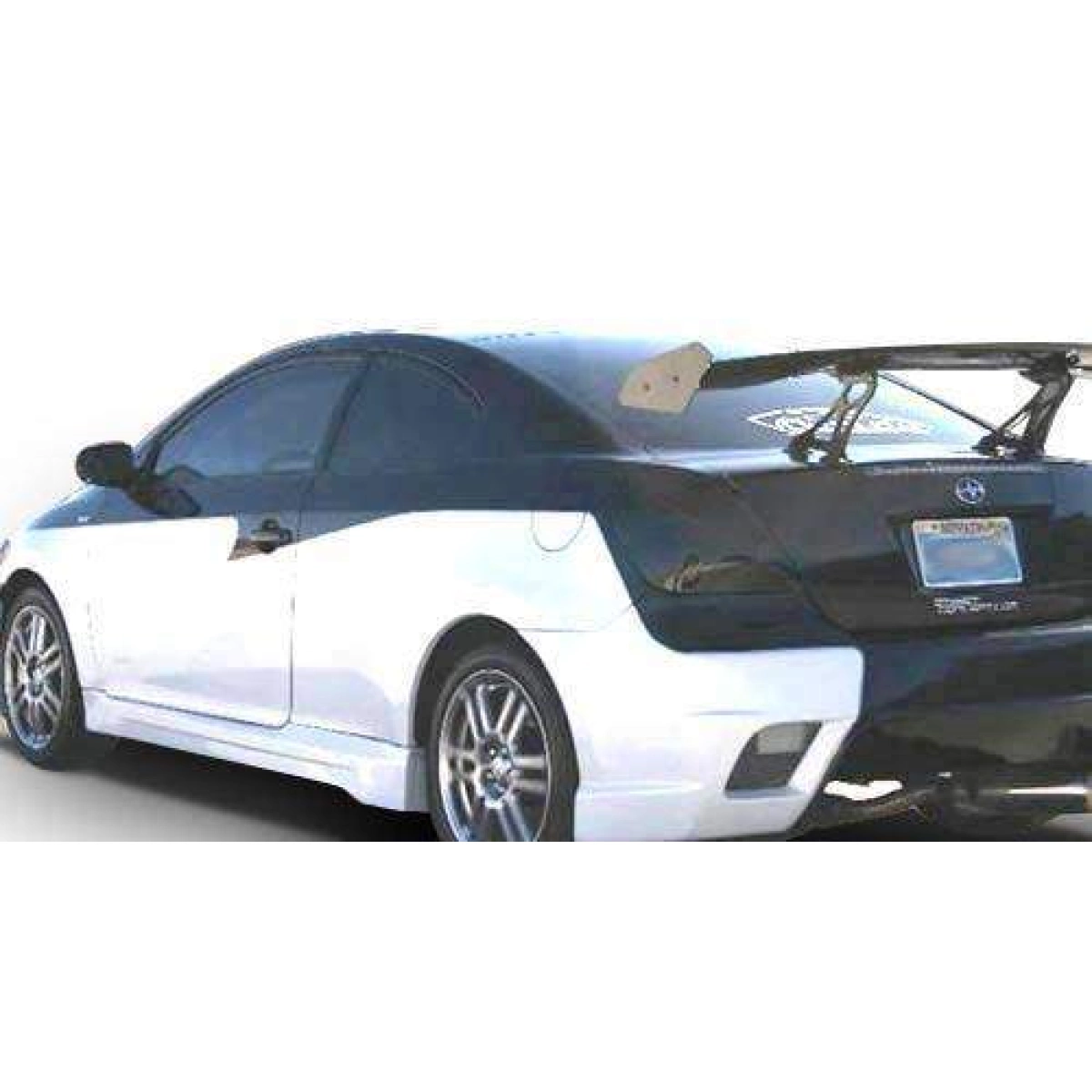 Modify your Scion tC 2005 with our Exterior/Side Skirts - 3