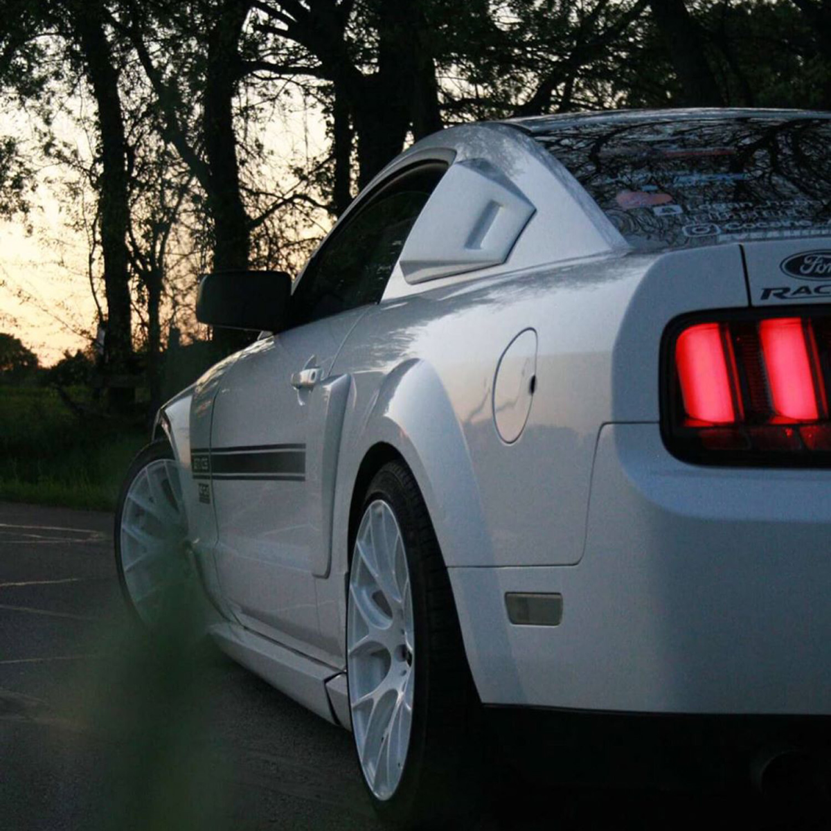 Modify your Ford Mustang 2010 with our Exterior/Scoops -
