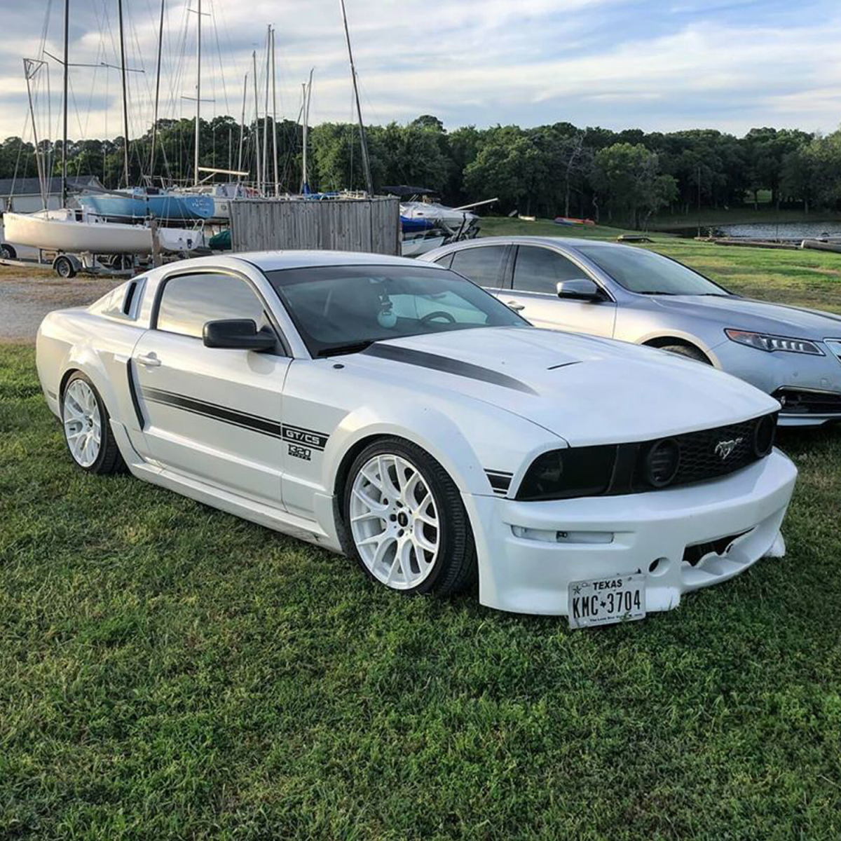 Modify your Ford Mustang 2010 with our Exterior/Scoops -