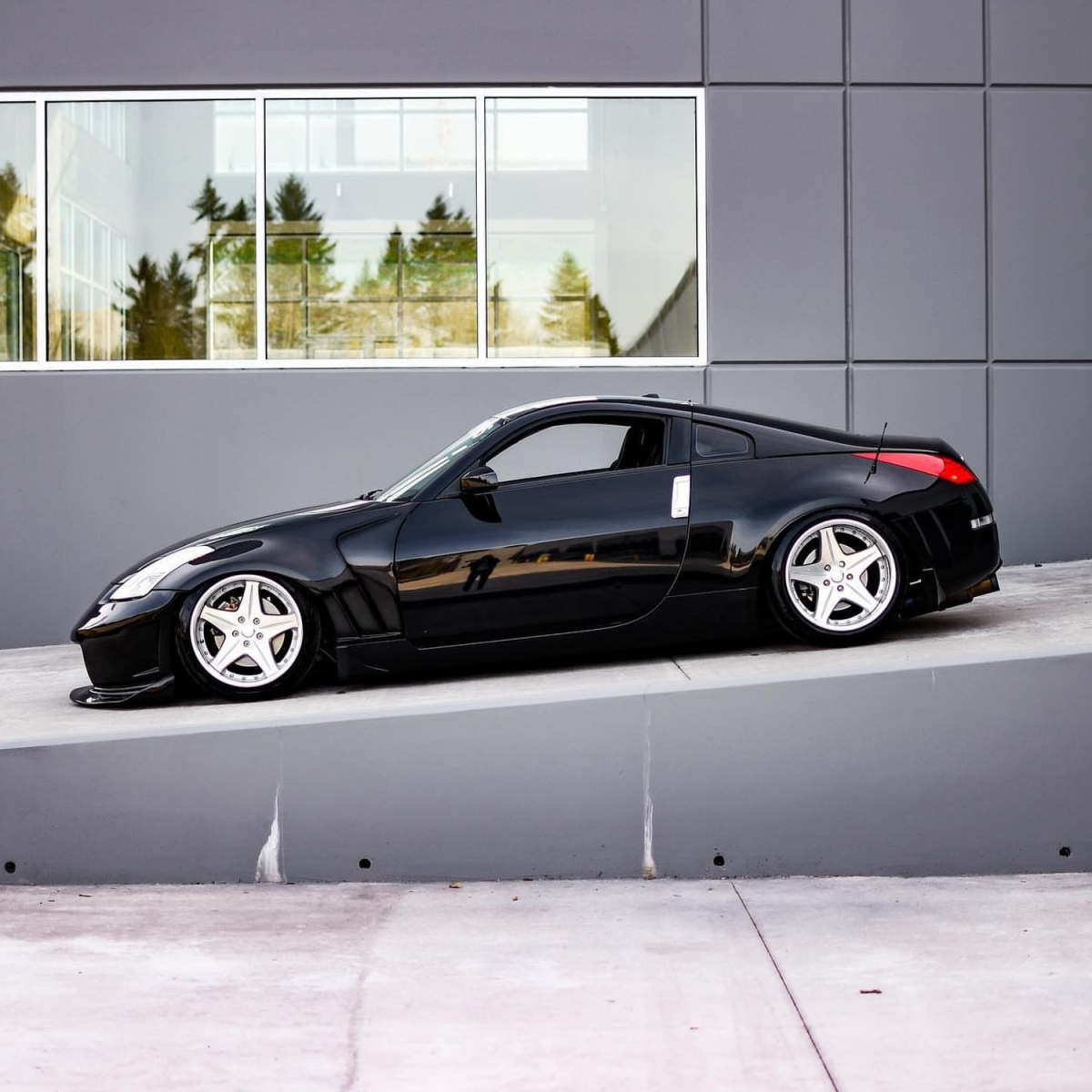 Modify your Nissan 350Z 2003 with our Exterior/Front Bumpers - 
