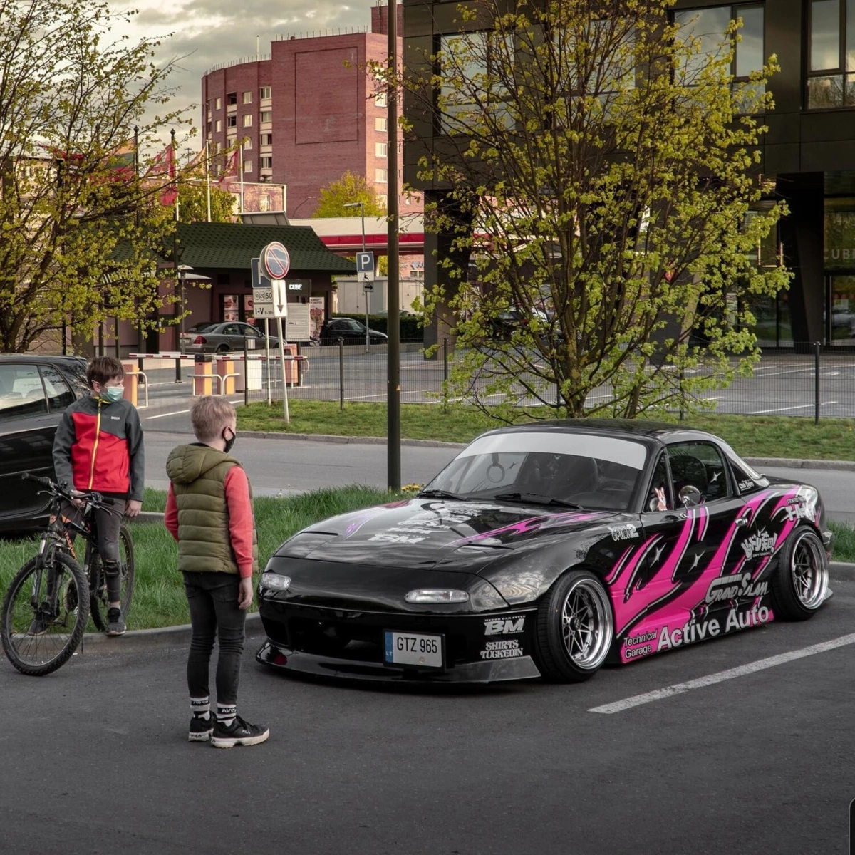 Modify your Mazda Miata 1990 with our Exterior/Front Bumpers - 4