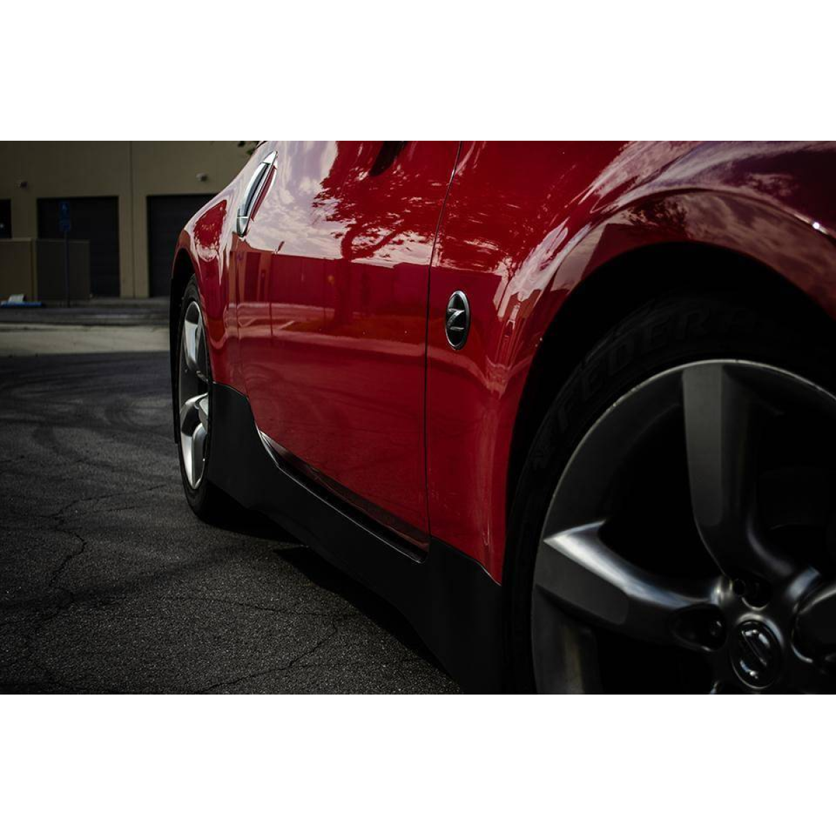 Modify your Nissan 350Z 2003 with our Exterior/Side Skirts -