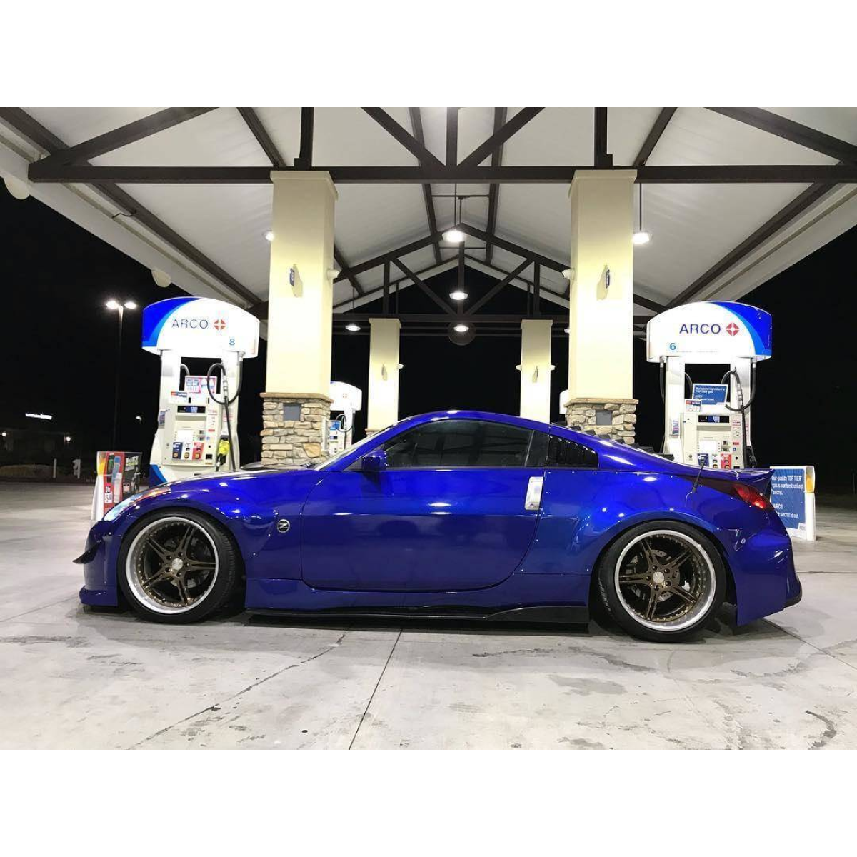 Modify your Nissan 350Z 2003 with our Exterior/Side Skirts -