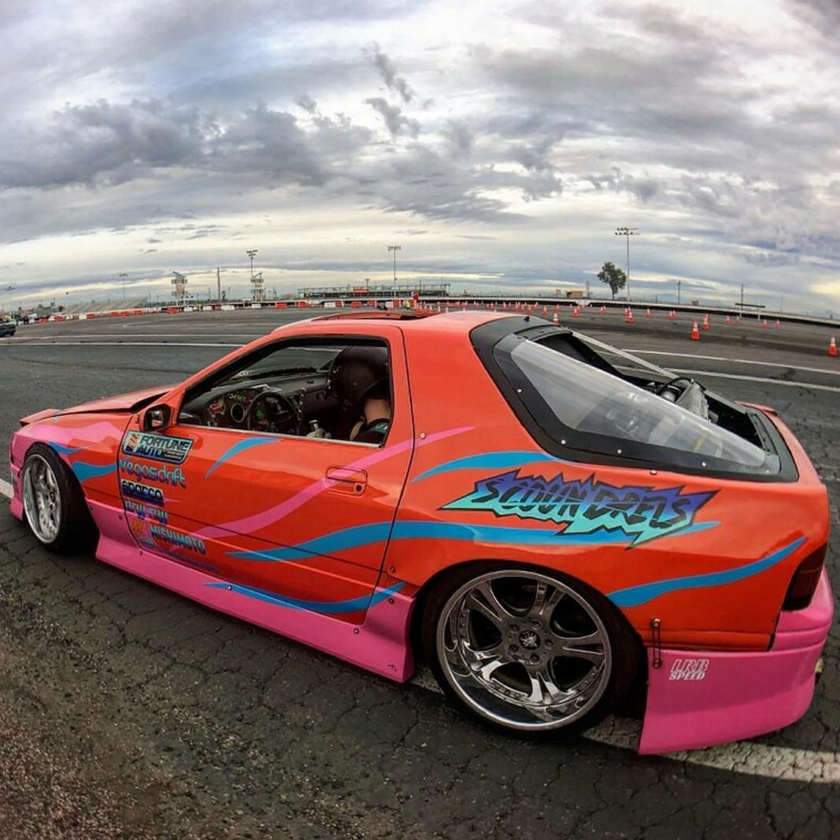 Modify your Mazda RX-7 1986 with our Exterior/Side Skirts - 3