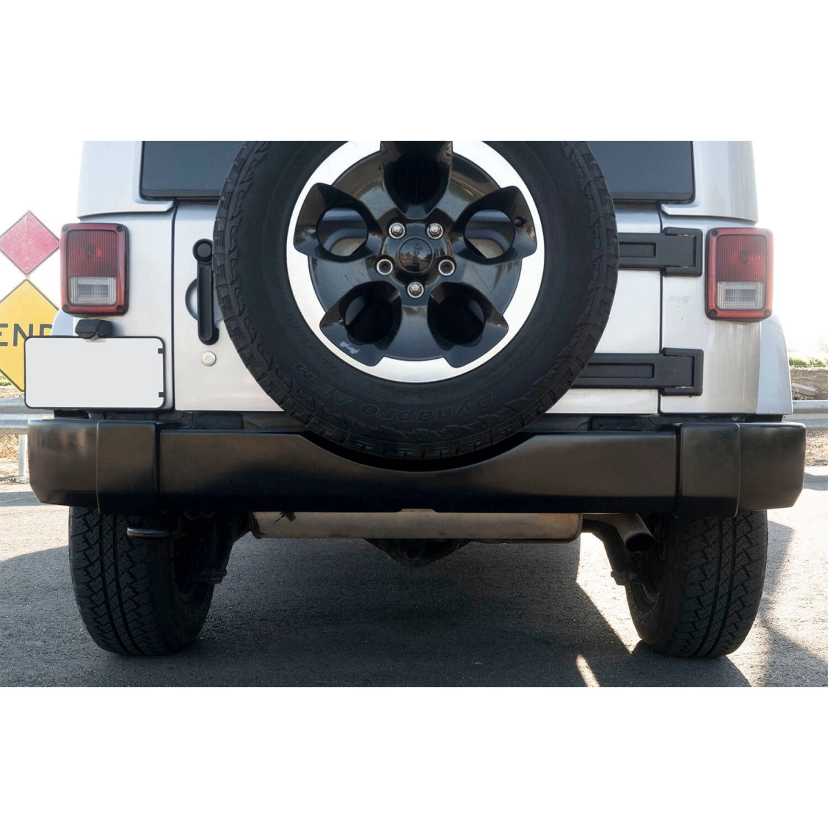 Modify your Jeep Wrangler 2007 with our Exterior/Rear Bumpers - 4