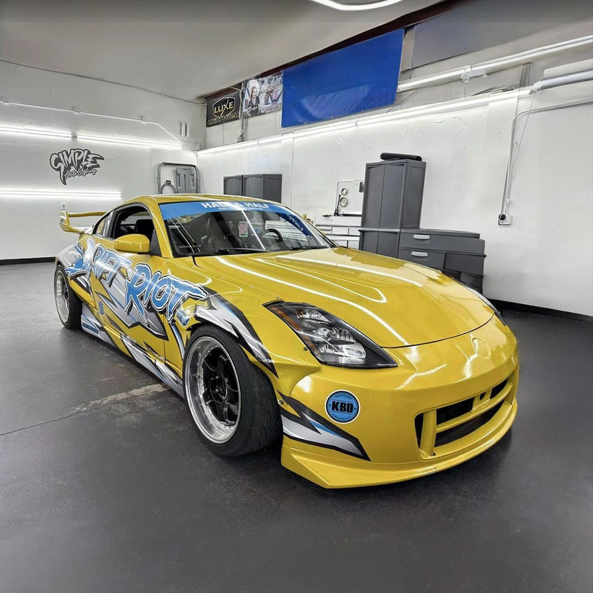 Modify your Nissan 350Z 2003 with our Exterior/Complete Body Kits - 12