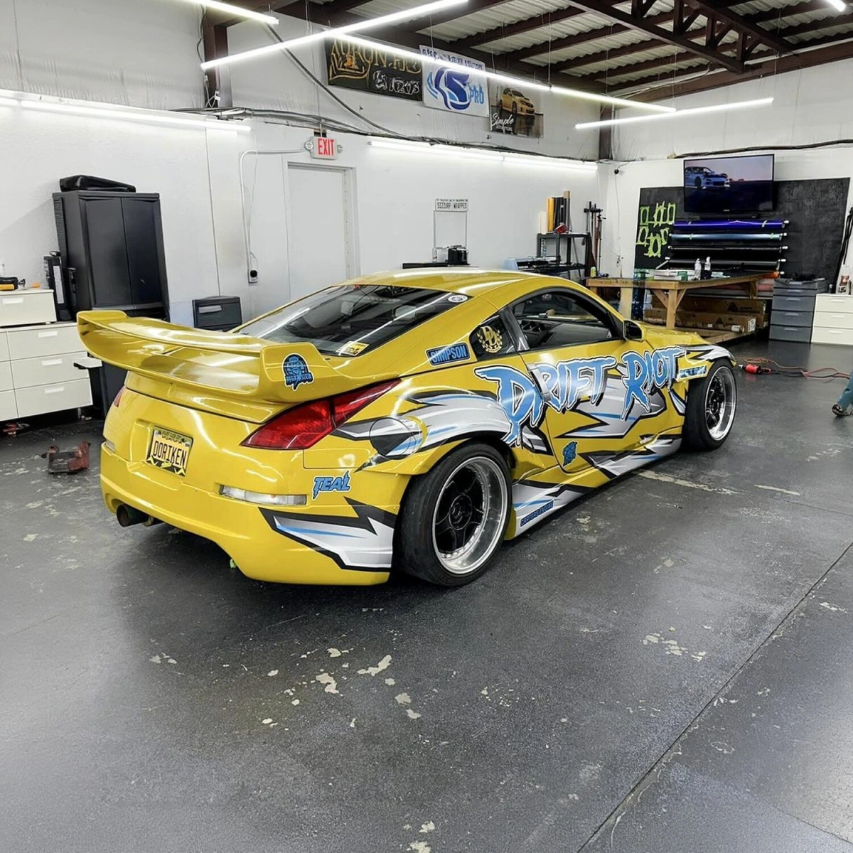 Modify your Nissan 350Z 2003 with our Exterior/Complete Body Kits - 14