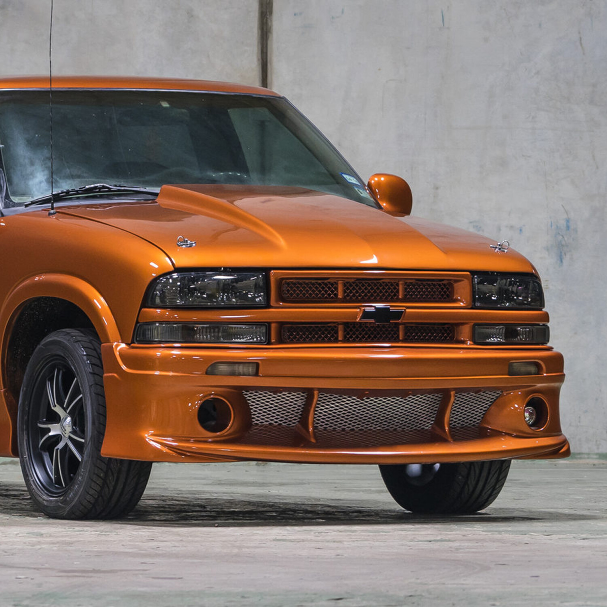 Modify your Chevrolet S10 1994 with our Exterior/Front Bumpers - 
