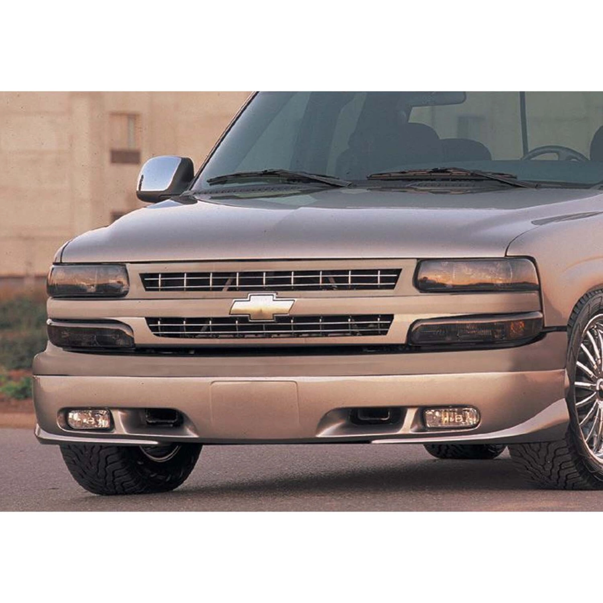 Modify your Chevrolet Tahoe 2000 with our Exterior/Front Bumpers - 2